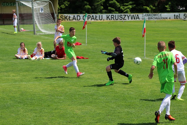 坚守在世界屋脊的年轻人： 为祖国编织雷达“天网”.