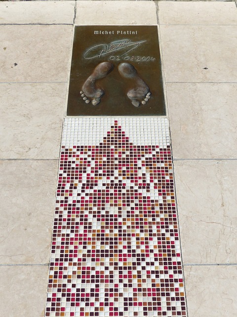 在防守端漏 在防守端漏